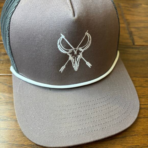Southern String Hat Co By Richii Hat Of The Month Aug Drop Deer Arrow Hat - Picture 2 of 6